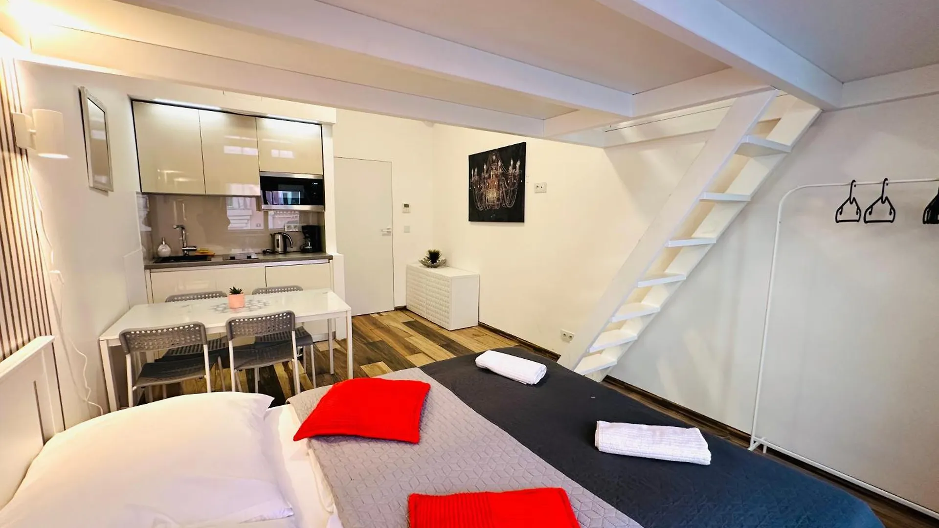 Elly Modern Oldtown Apartments Prague Czech Republic