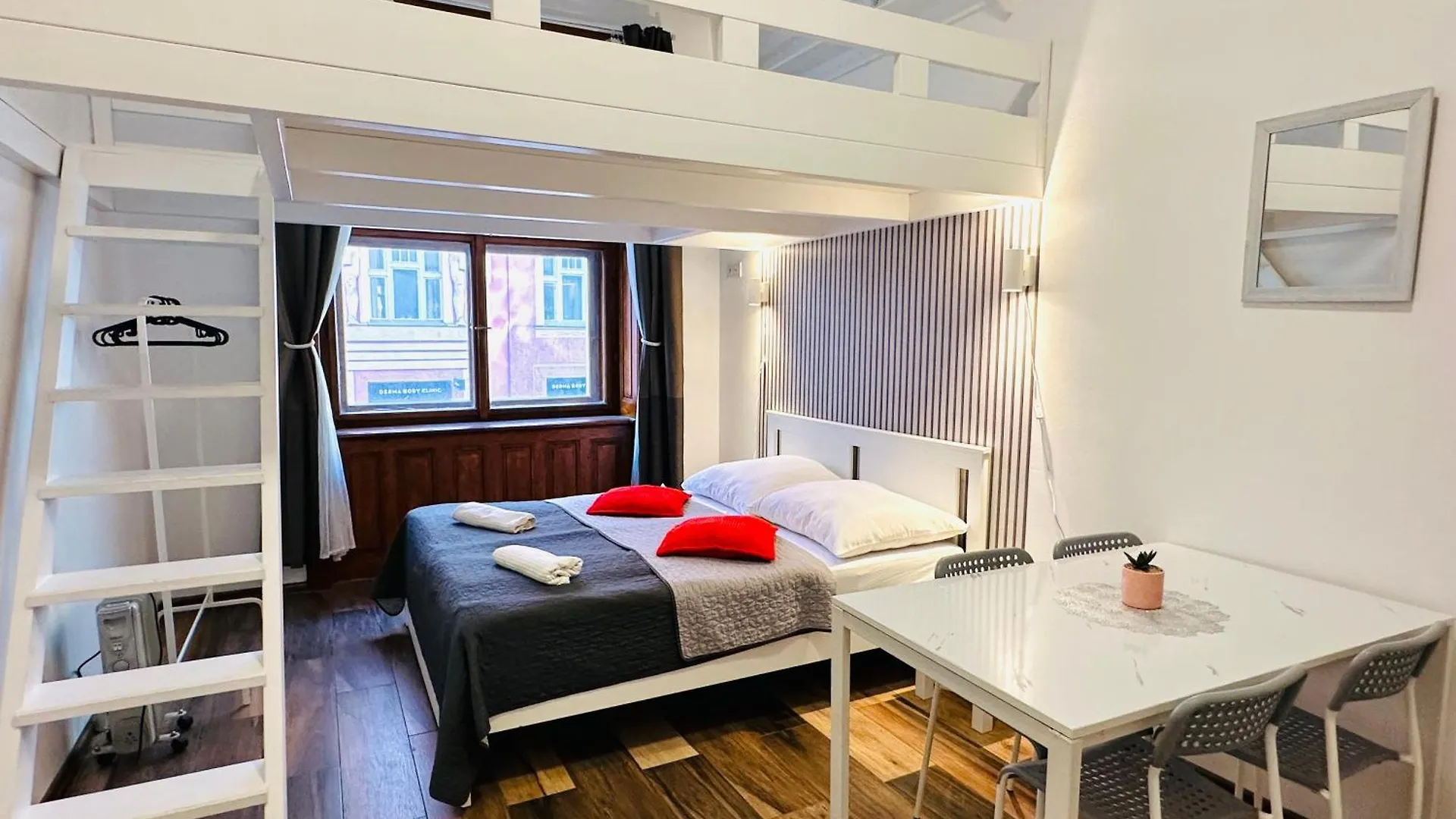 Elly Modern Oldtown Apartments Prague